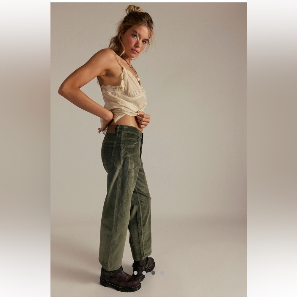 Free People NWT Deep Trance Dropped Corduroy Jeans Size 30 in Keepsake Clover - Picture 3 of 13